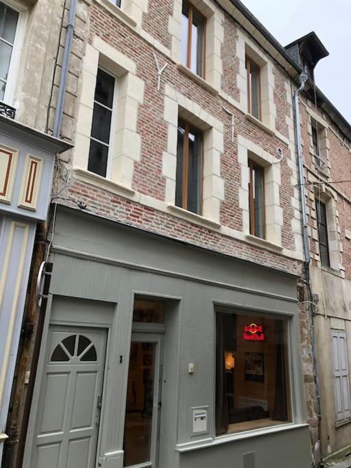Suite De Charme Au Pied De La Cathedrale Laon Luaran gambar